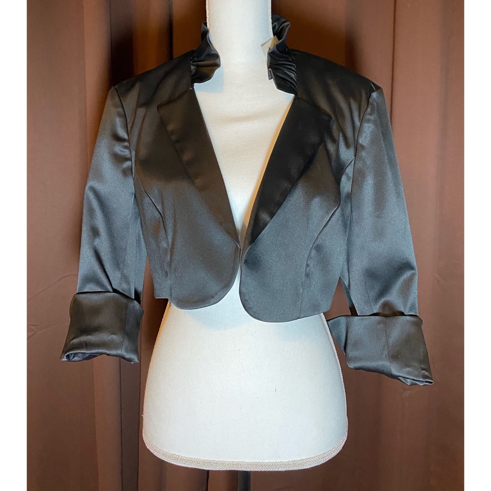 White House Black Market Bolero/Shrug